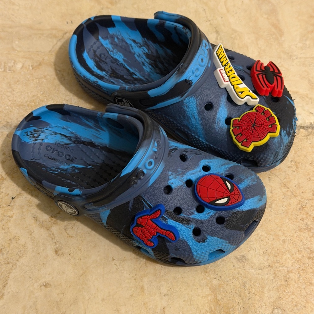 CROCS Kids' Navy Marbled Spider-Man Clogs - Picture 2 of 4